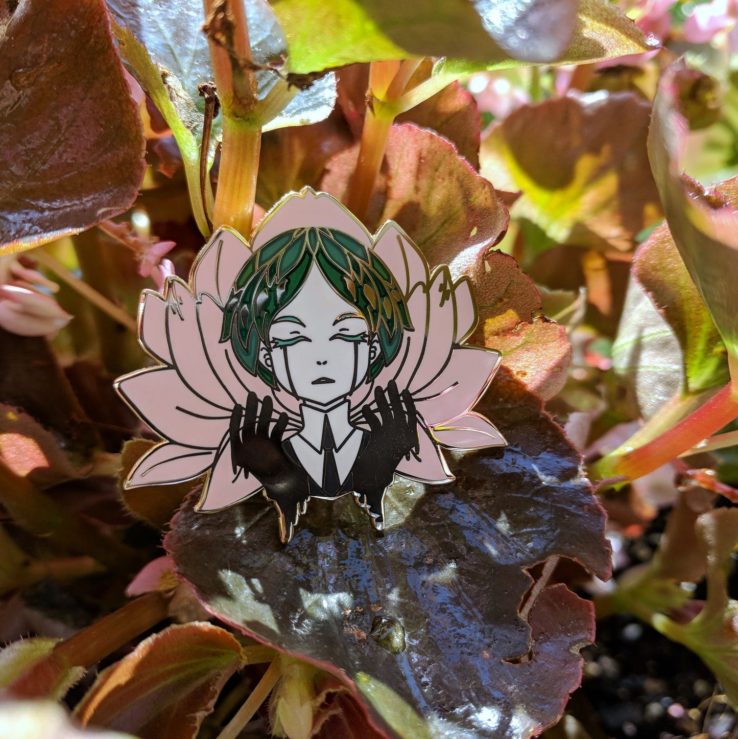 Phos translucent enamel pin || HnK Land of the Lustrous