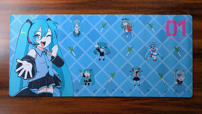 Full View of Hatsune Miku Desk Mat